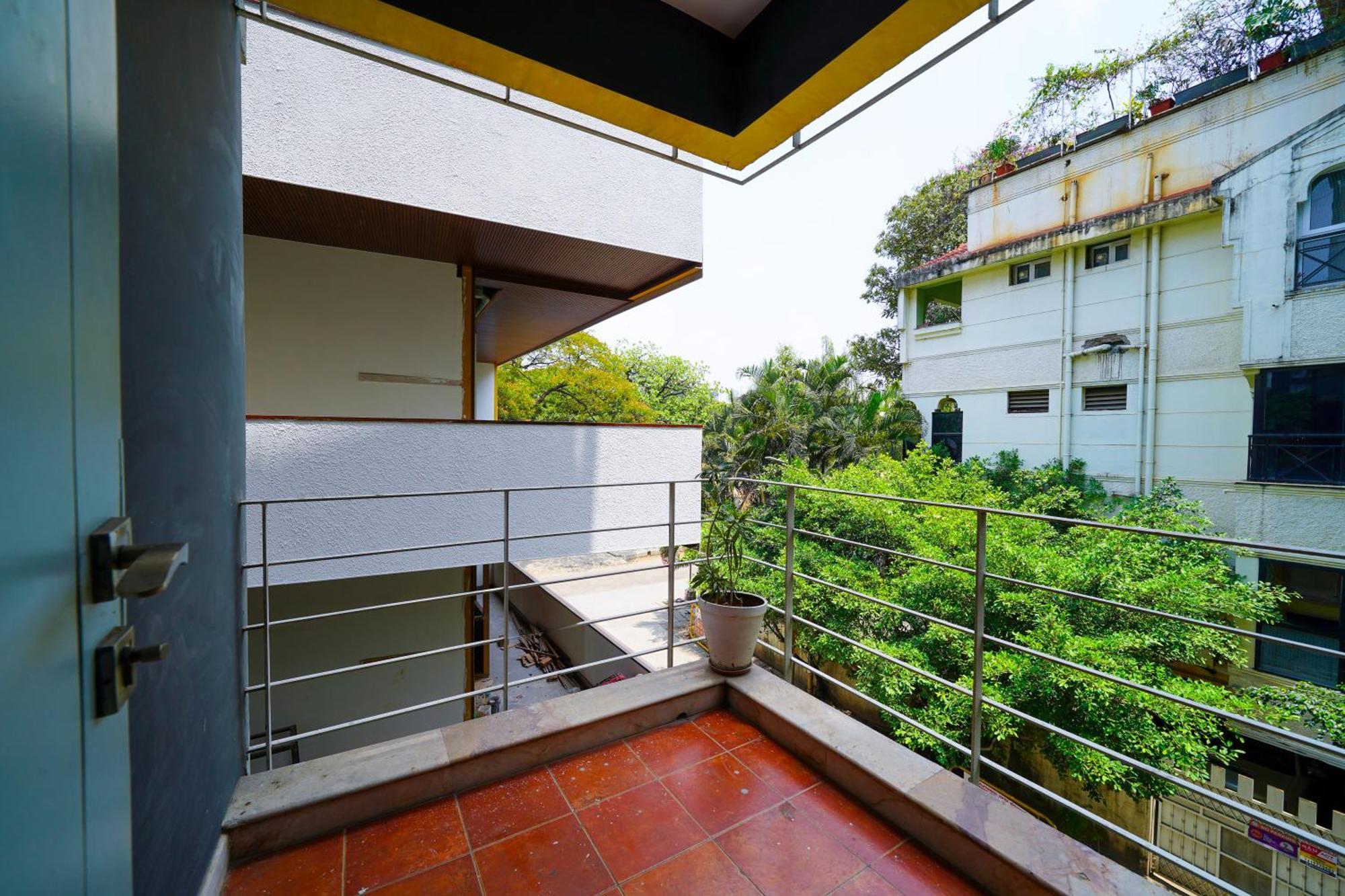 Olive Hotel Magrath By Embassy Group Bangalore Exterior foto