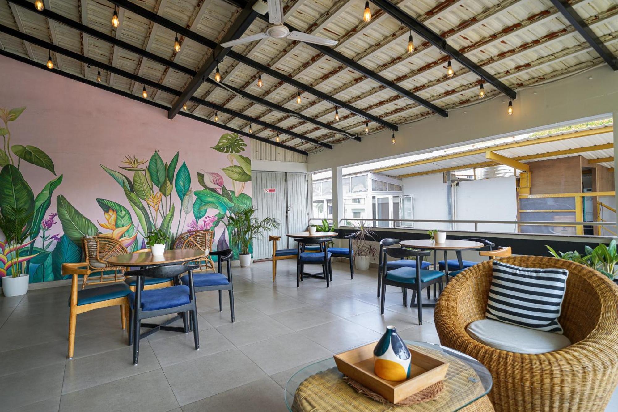 Olive Hotel Magrath By Embassy Group Bangalore Exterior foto